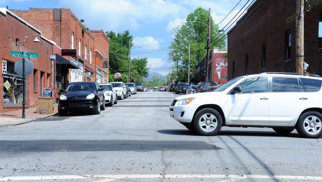 A traffic study has found that overall, Black Mountain’s downtown parking is sufficient, but there is a lack of perceived convenient parking. Many street spaces are taken by business owners and workers, leaving patrons to park elsewhere.