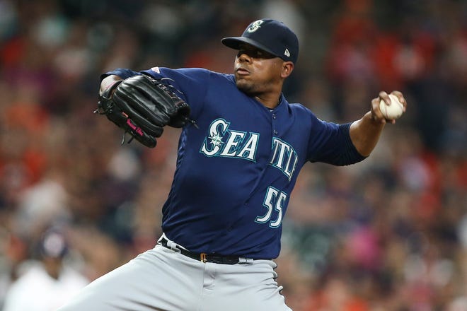 July 31: Mariners trade LHP Roenis Elias to Nationals.